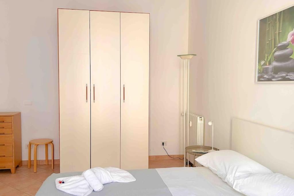 Near The Center With Private Bathroom Apartment Rome